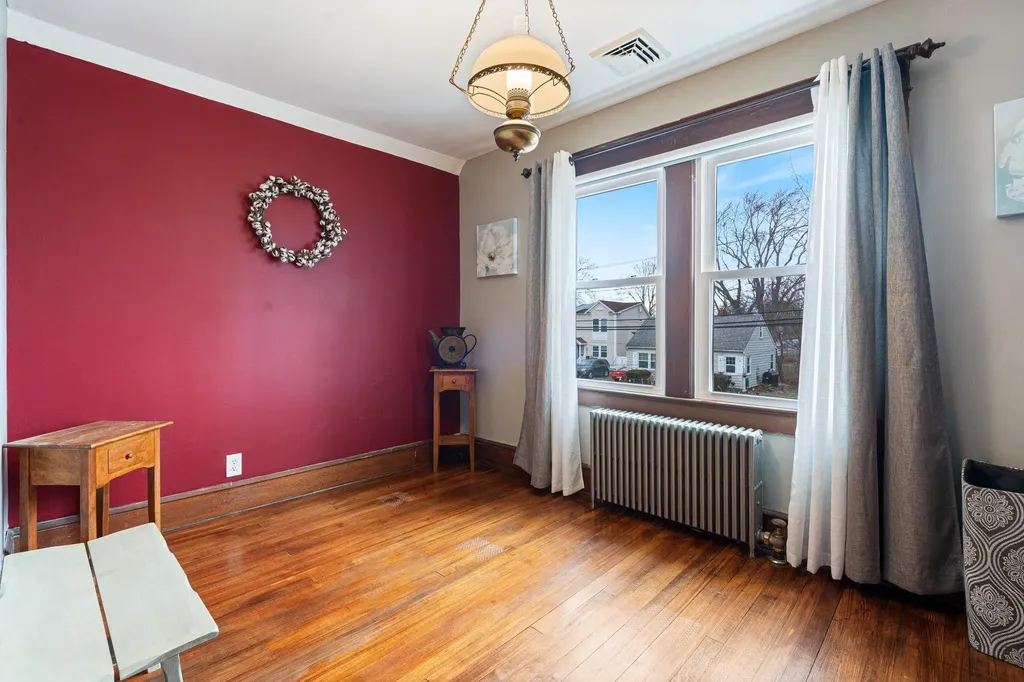 38 Vernon Street Patchogue NY 11772