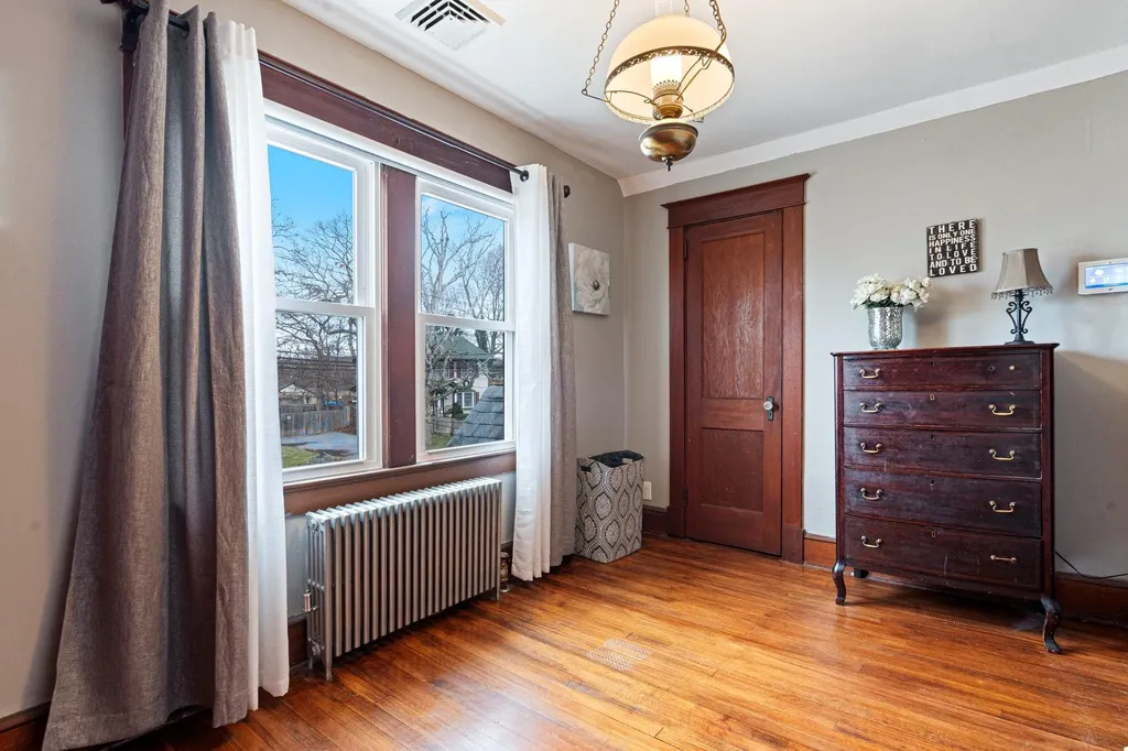 38 Vernon Street Patchogue NY 11772