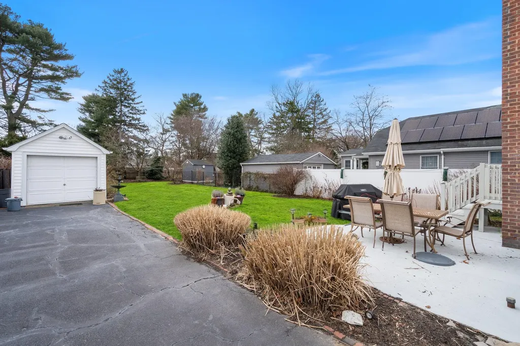 38 Vernon Street Patchogue NY 11772