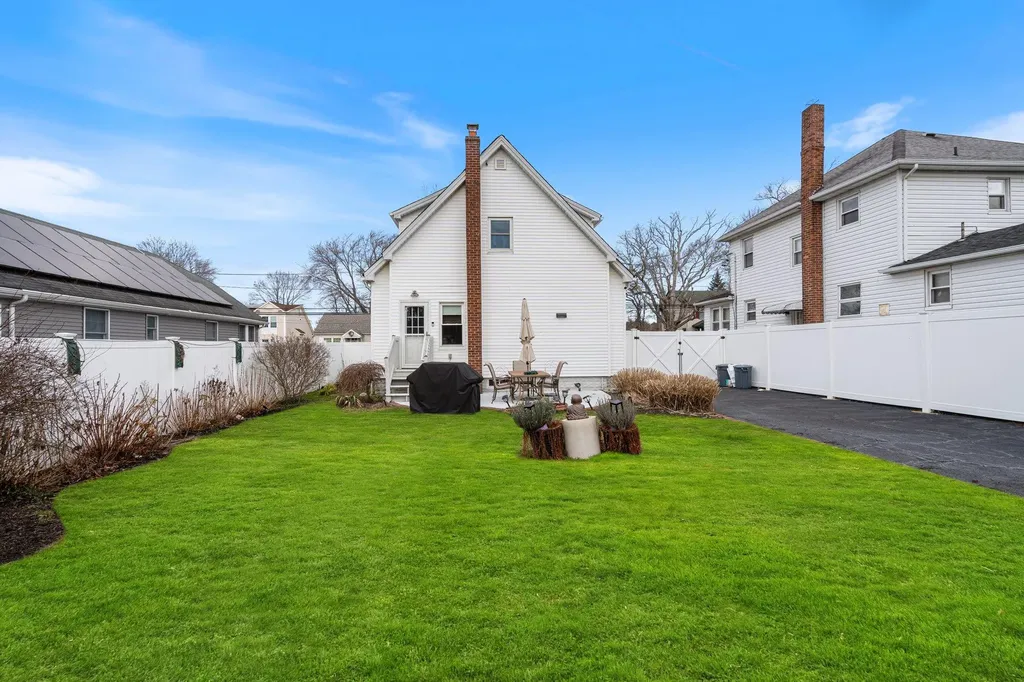 38 Vernon Street Patchogue NY 11772
