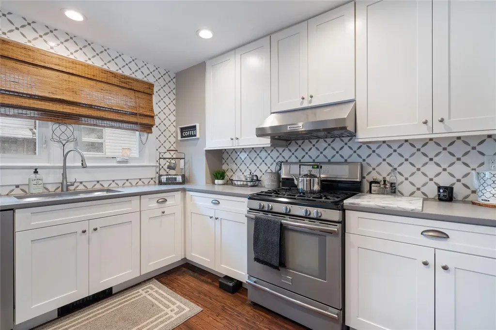 38 Vernon Street Patchogue NY 11772