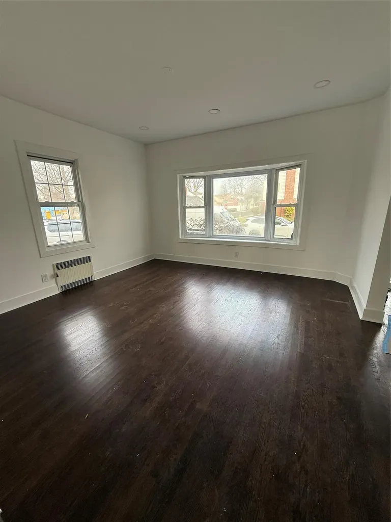 810 Wallace Avenue North Baldwin NY 11510