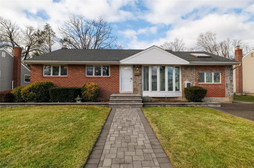 64 Stephen Drive Plainview NY 11803