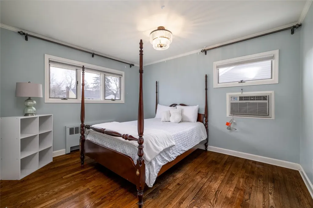 64 Stephen Drive Plainview NY 11803