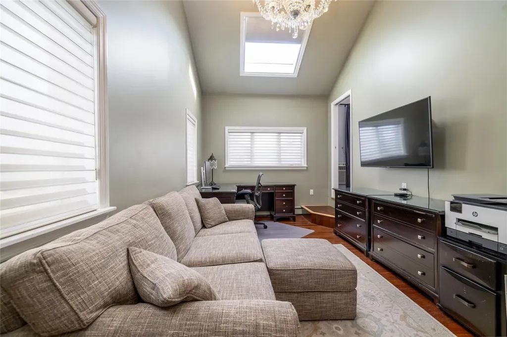 64 Stephen Drive Plainview NY 11803