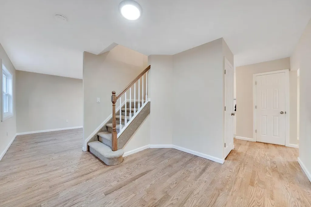 6 Wakefield Avenue Coram NY 11727
