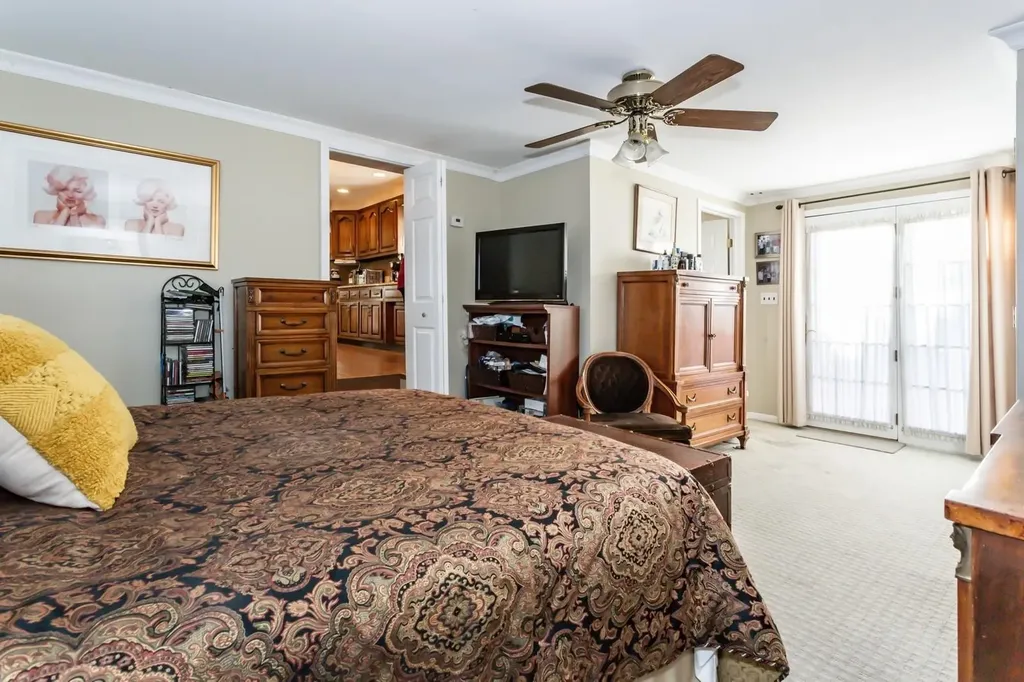 25 Hanson Place Malverne NY 11565