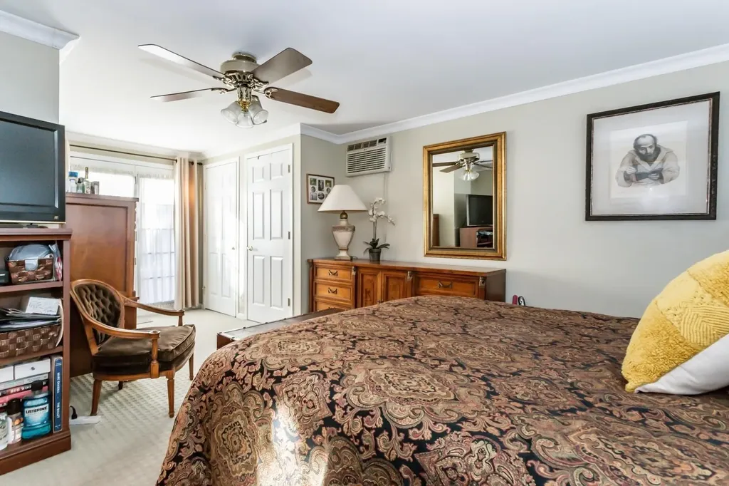 25 Hanson Place Malverne NY 11565
