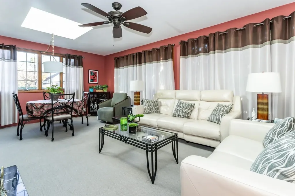 25 Hanson Place Malverne NY 11565