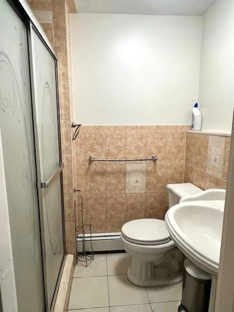 143 Delaware Avenue Bay Shore NY 11706