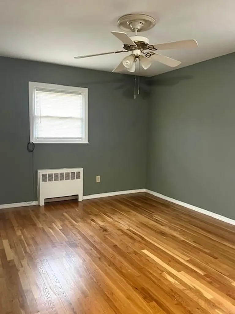 143 Delaware Avenue Bay Shore NY 11706