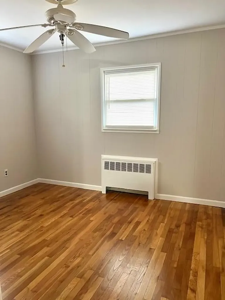 143 Delaware Avenue Bay Shore NY 11706