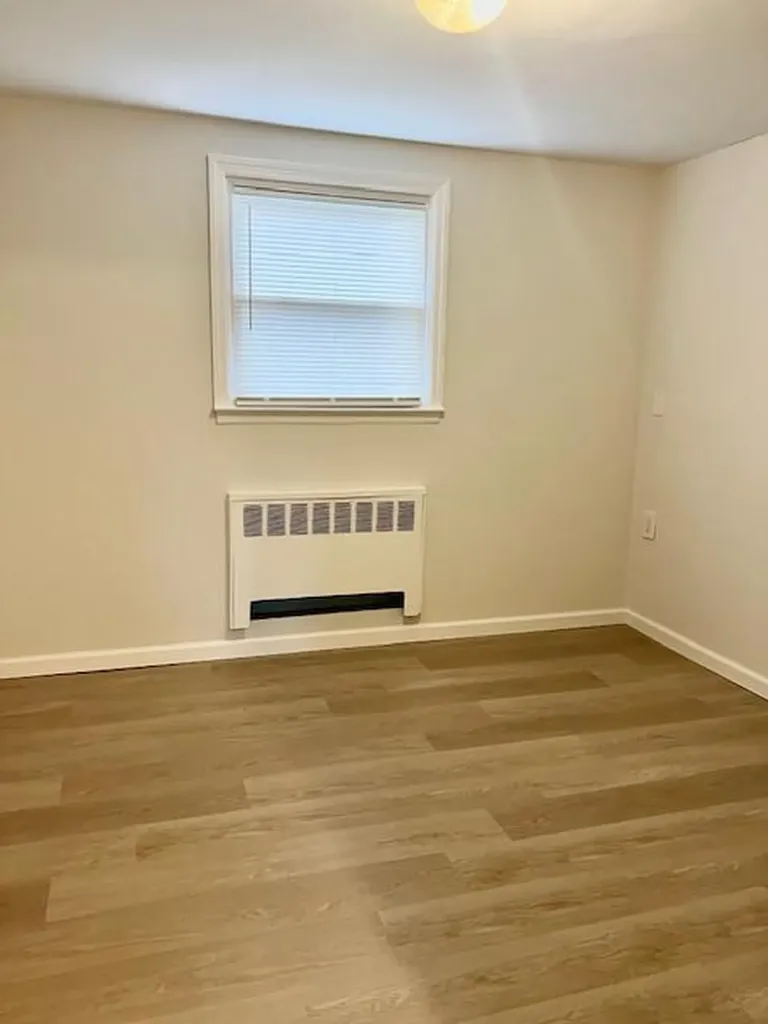 143 Delaware Avenue Bay Shore NY 11706