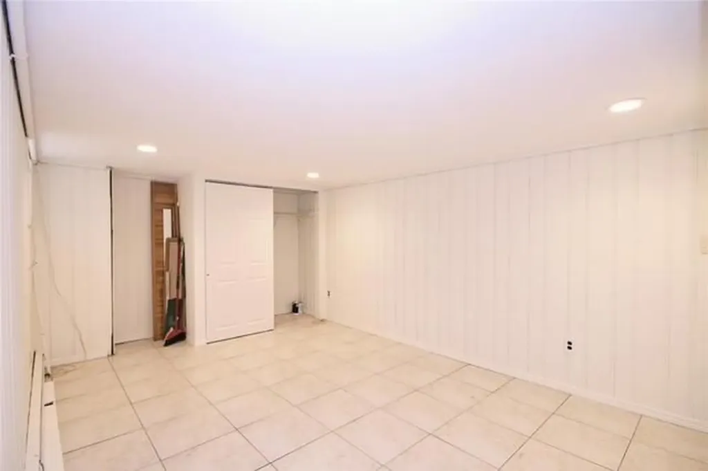 143 Delaware Avenue Bay Shore NY 11706