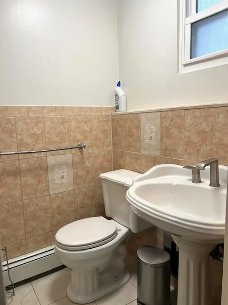 143 Delaware Avenue Bay Shore NY 11706