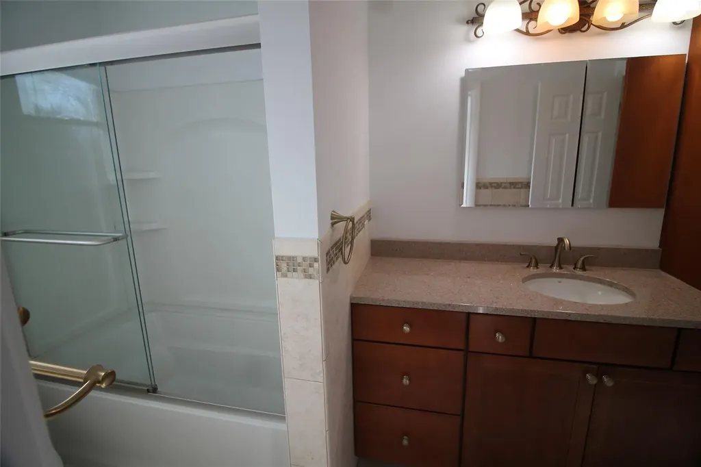 19 Gerry Road Poughkeepsie NY 12603