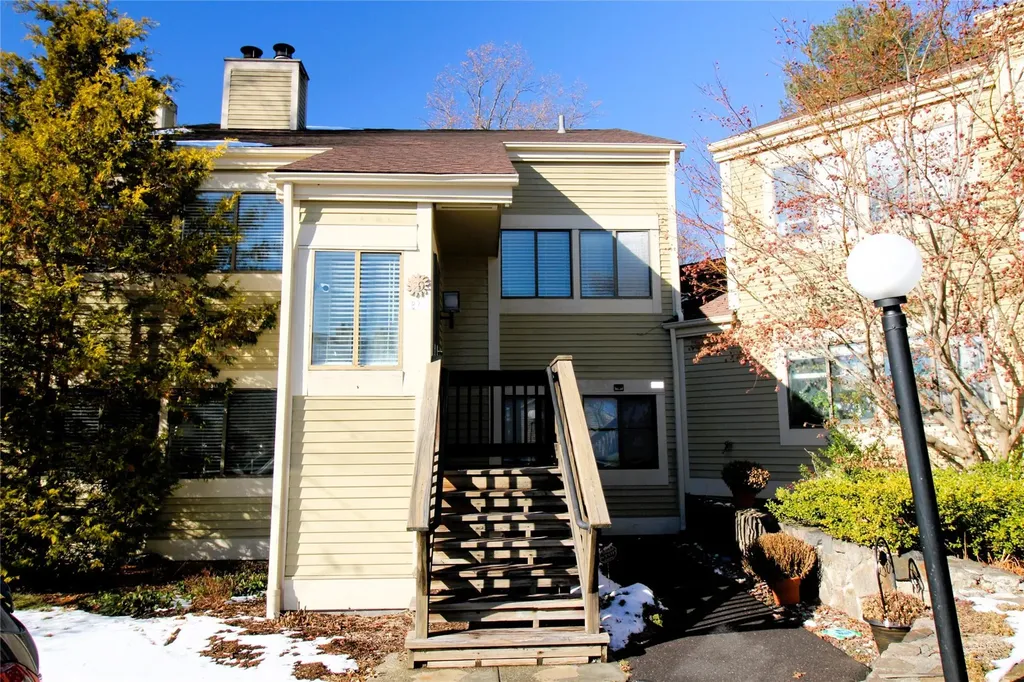 87 Fox Run South Salem NY 10590