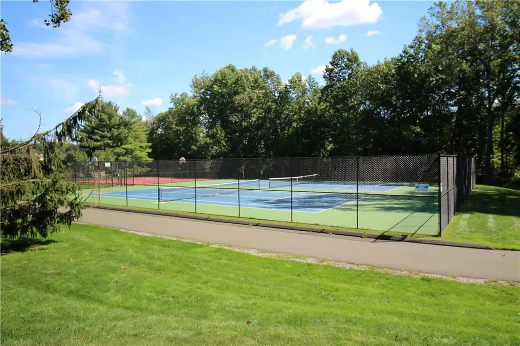87 Fox Run South Salem NY 10590