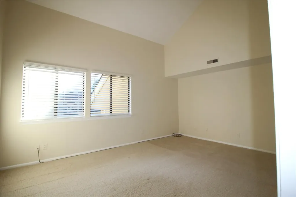 87 Fox Run South Salem NY 10590