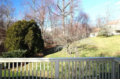 87 Fox Run South Salem NY 10590