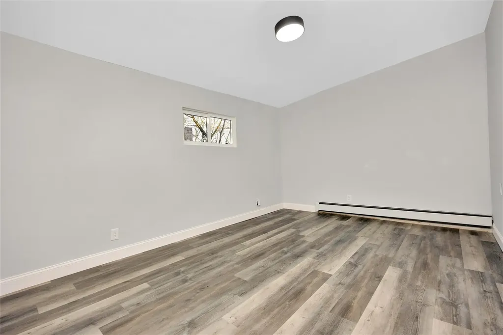 41 E Chestnut Street Central Islip NY 11722