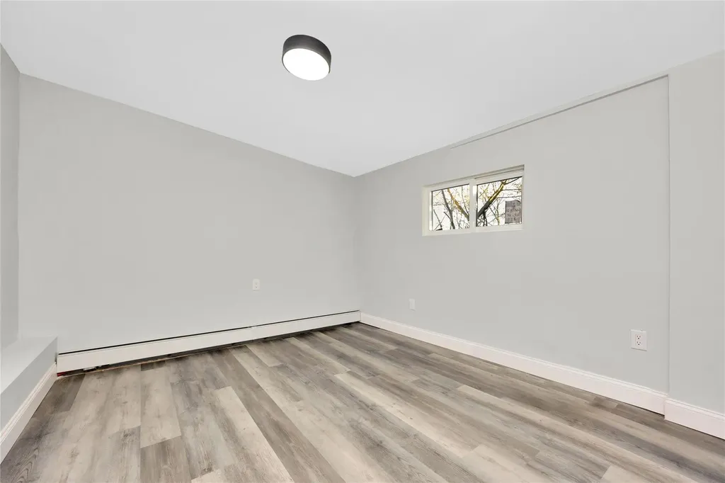 41 E Chestnut Street Central Islip NY 11722