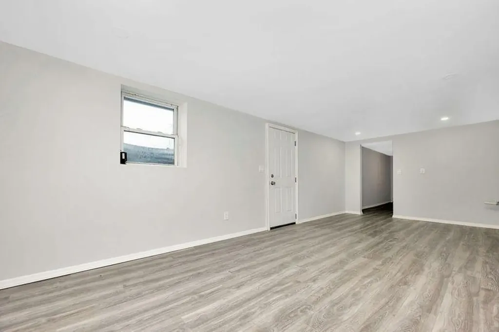 41 E Chestnut Street Central Islip NY 11722
