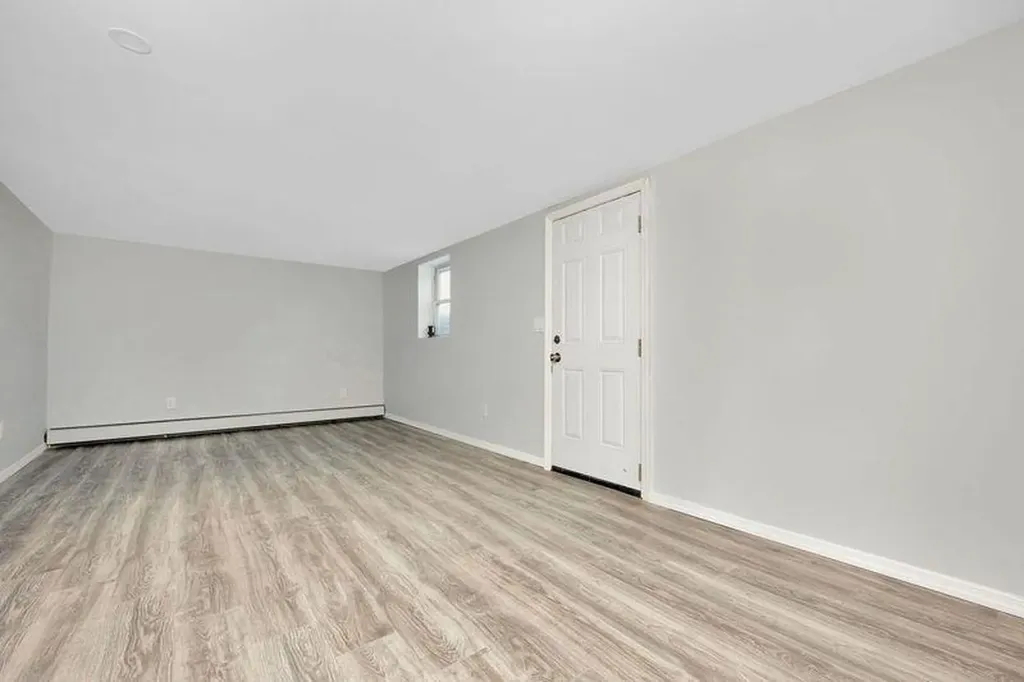 41 E Chestnut Street Central Islip NY 11722