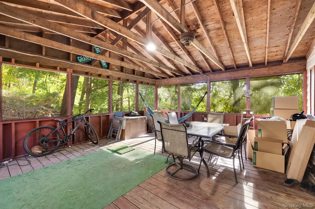 23 Grandview Drive Mahopac NY 10541
