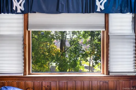 23 Grandview Drive Mahopac NY 10541