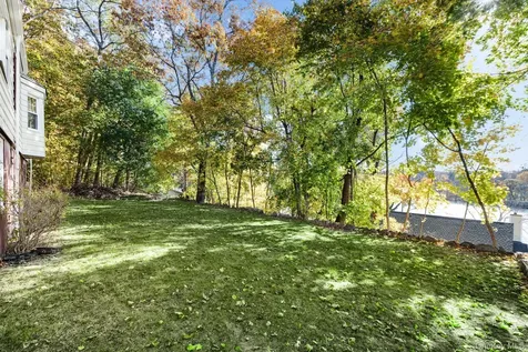 23 Grandview Drive Mahopac NY 10541