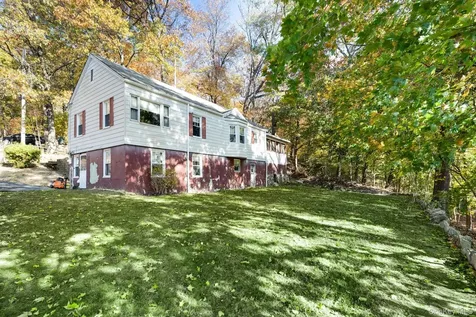 23 Grandview Drive Mahopac NY 10541