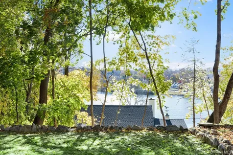 23 Grandview Drive Mahopac NY 10541