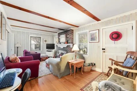 23 Grandview Drive Mahopac NY 10541