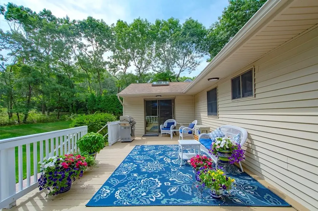 34 Wards Path Hampton Bays NY 11946