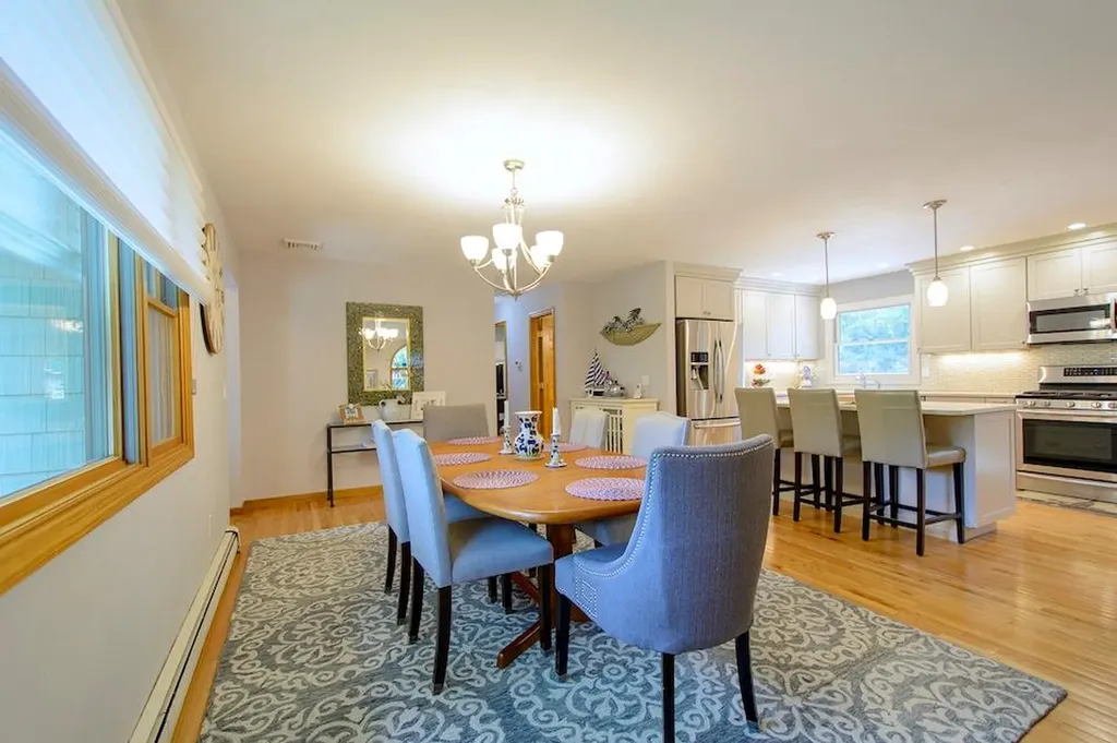 34 Wards Path Hampton Bays NY 11946