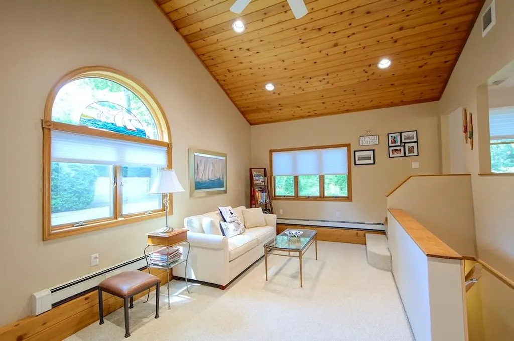 34 Wards Path Hampton Bays NY 11946