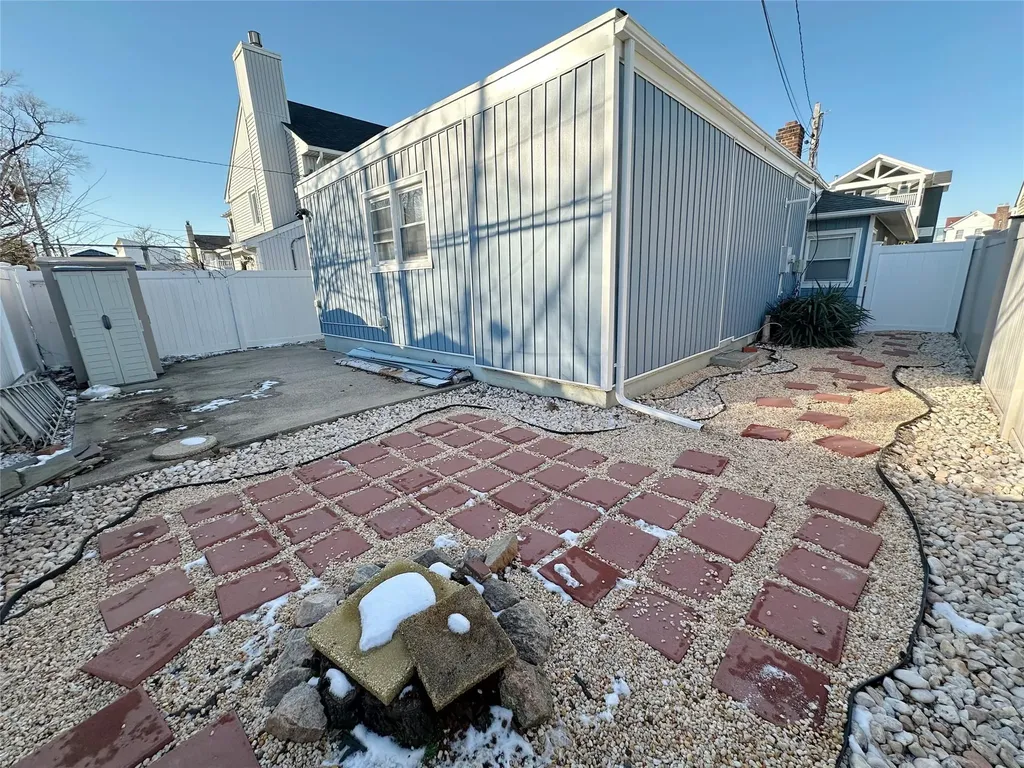 436 E Harrison Street Long Beach NY 11561