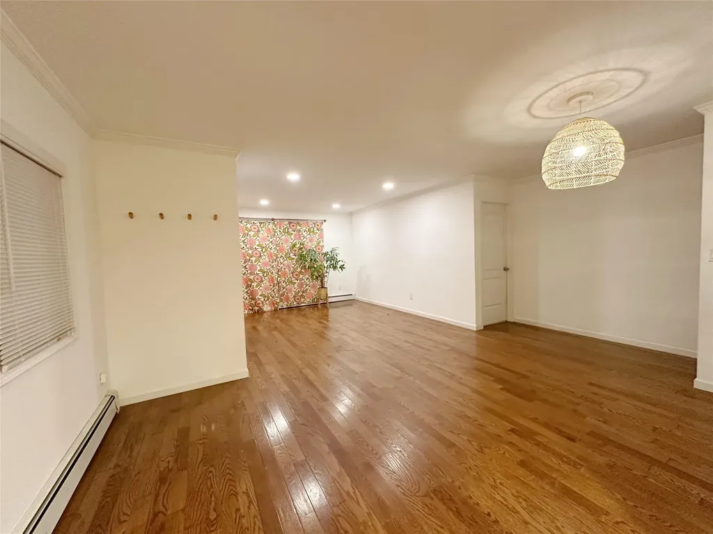 436 E Harrison Street Long Beach NY 11561