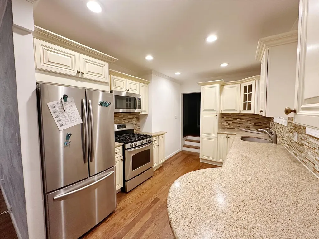 436 E Harrison Street Long Beach NY 11561