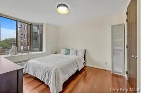 31-32 Union Street Flushing NY 11354