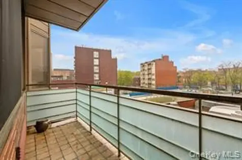 31-32 Union Street Flushing NY 11354