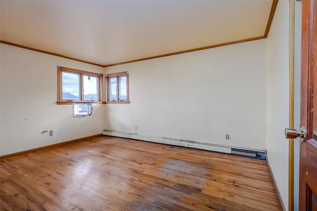 883 S Long Beach Avenue Freeport NY 11520
