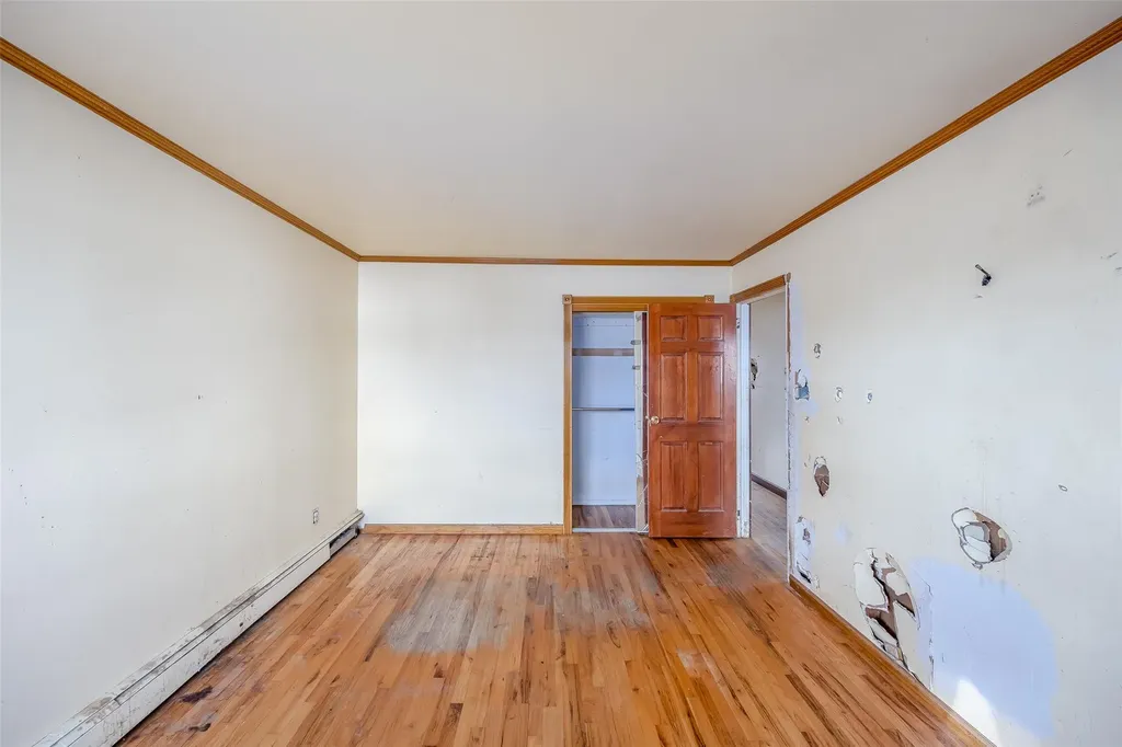 883 S Long Beach Avenue Freeport NY 11520