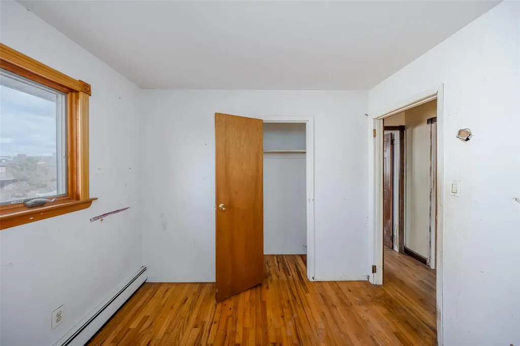 883 S Long Beach Avenue Freeport NY 11520