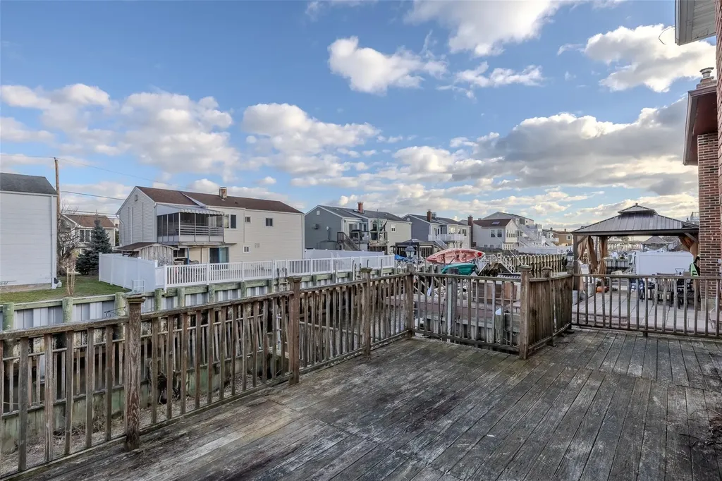 883 S Long Beach Avenue Freeport NY 11520