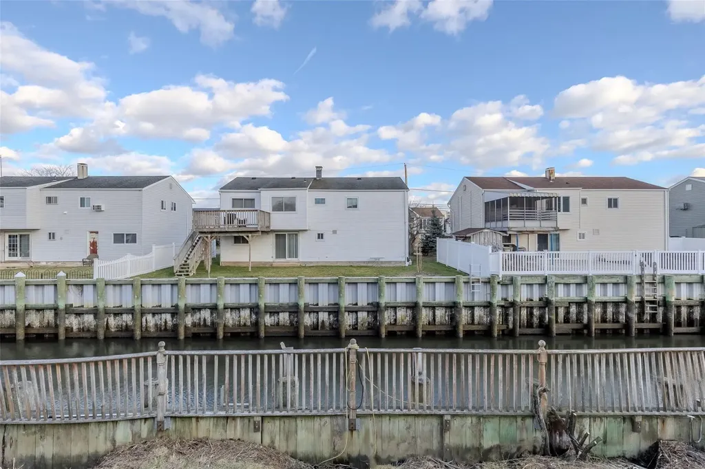 883 S Long Beach Avenue Freeport NY 11520