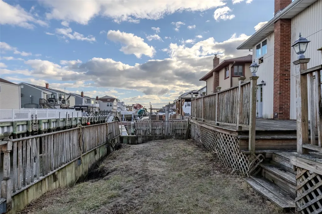 883 S Long Beach Avenue Freeport NY 11520