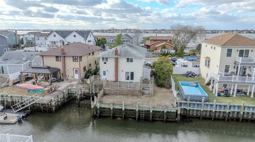 883 S Long Beach Avenue Freeport NY 11520