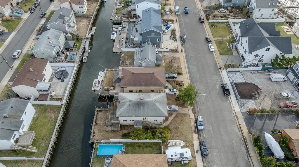 883 S Long Beach Avenue Freeport NY 11520